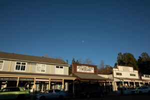 Mountain melodies and community: Julian Town...