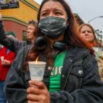 Hundreds attend Oakland vigil to show...